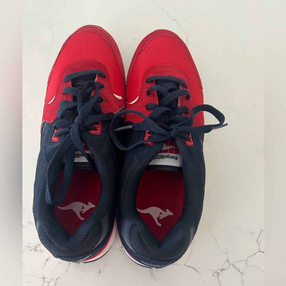 kangaROOS Mens Red and Navy Sneakers